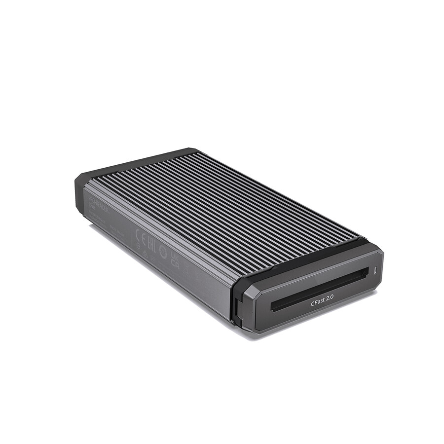 pro-reader cfast sandisk